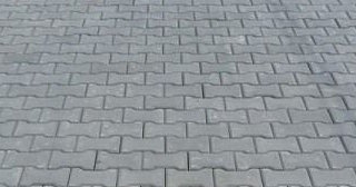 Брусчатка Классико для дорожек и площадок в Гае в октябре