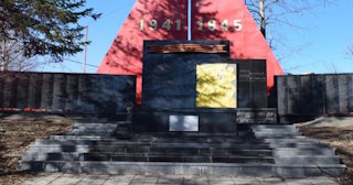 Профессиональное благоустройство памятников в Гае в октябре